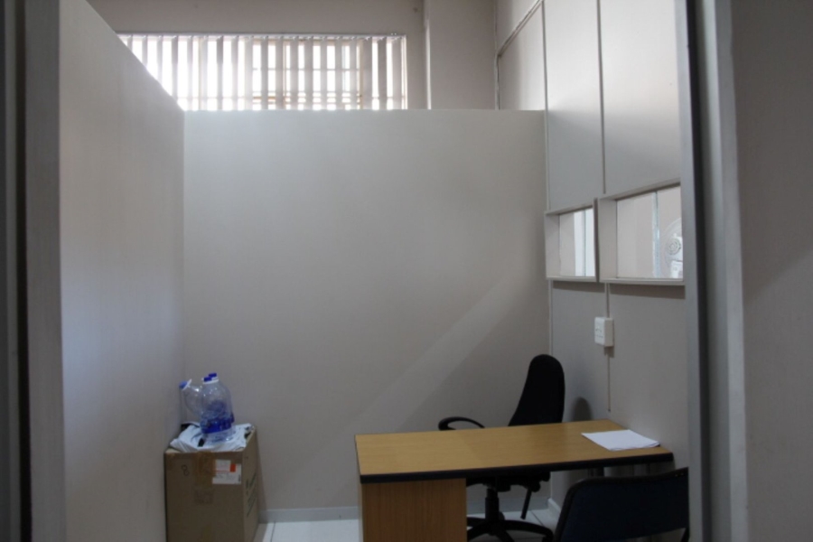 To Let Commercial Property for Rent in Dormehls Drift Western Cape